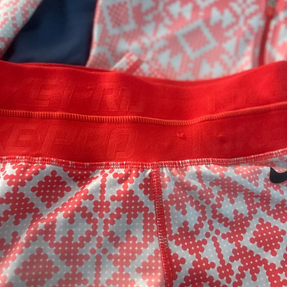 Nike Set - Picture 9 of 11